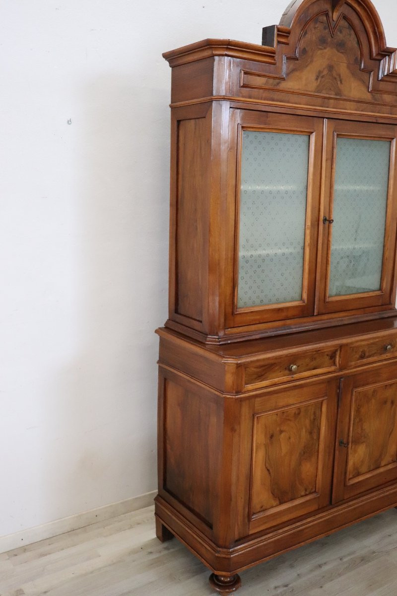Antique Sideboard In Walnut Veener, Italy Late 19th Century-photo-1