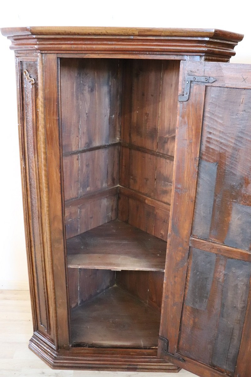 Paire de meubles d'angle anciens, Italie 17ème siècle RESTAURÉ-photo-4