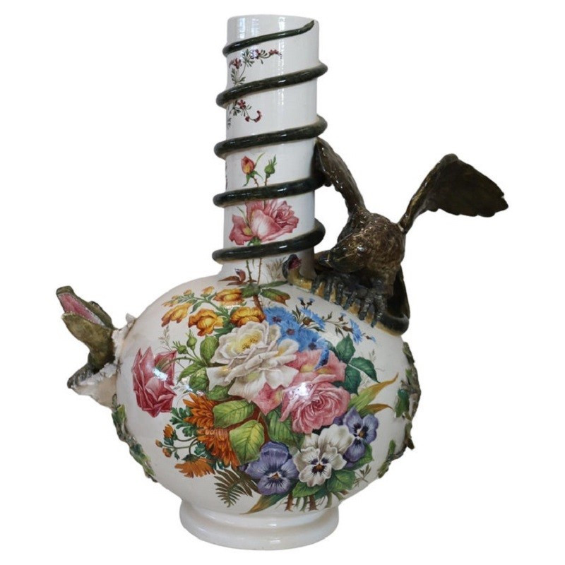 Vase majestueux en céramique avec aigle et crocodile, Italie, début du 20e siècle