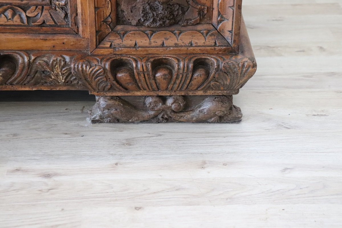 Coffre ancien en noyer, Italie, XVIIe siècle-photo-3