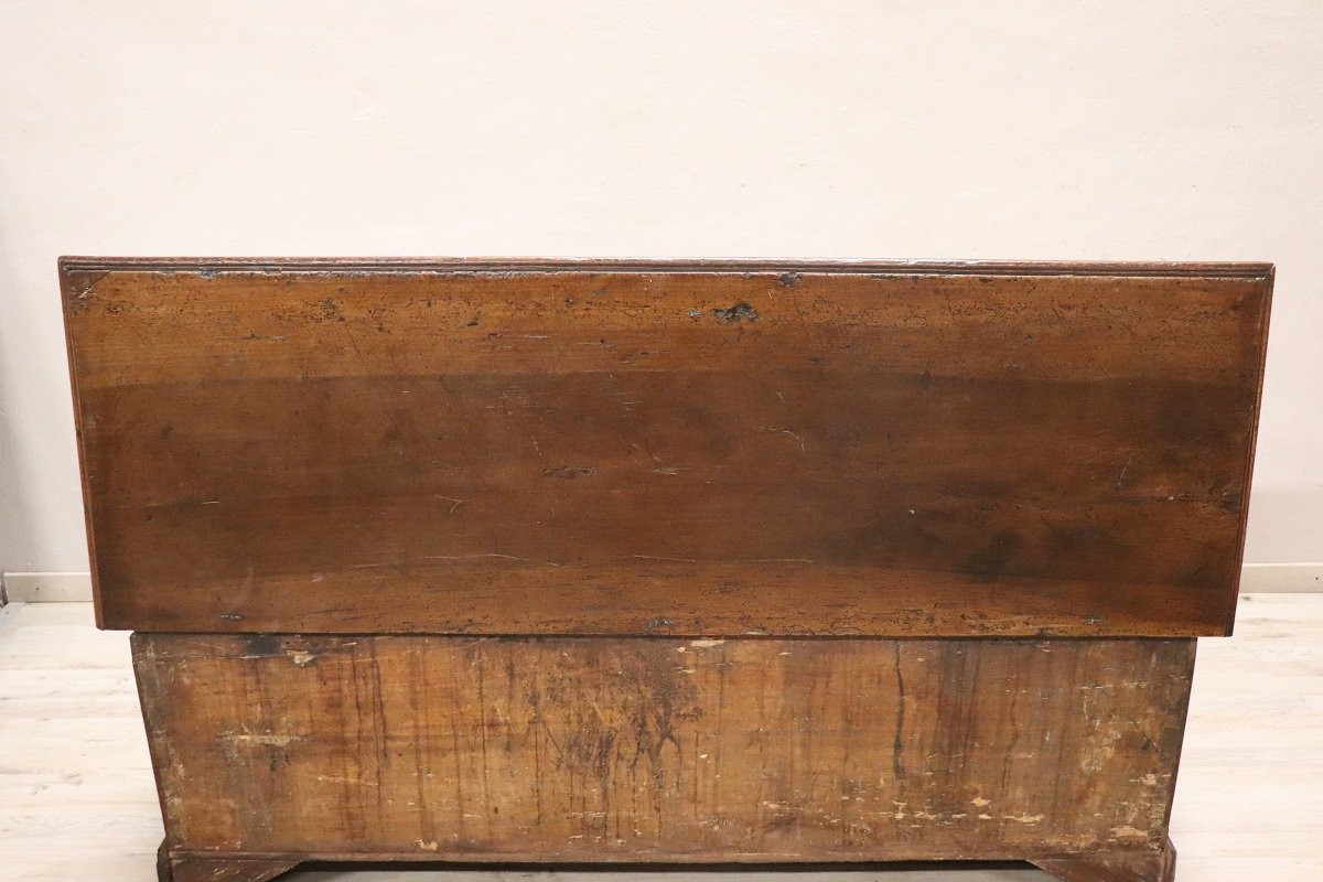 Antique Chest In Solid Walnut, Italy 18th Century-photo-8
