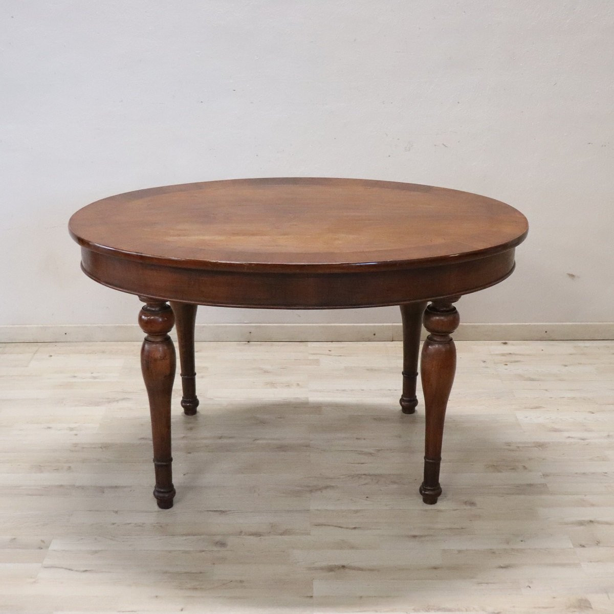 Antique Oval Table In Walnut, Italy Mid 19th Century-photo-2