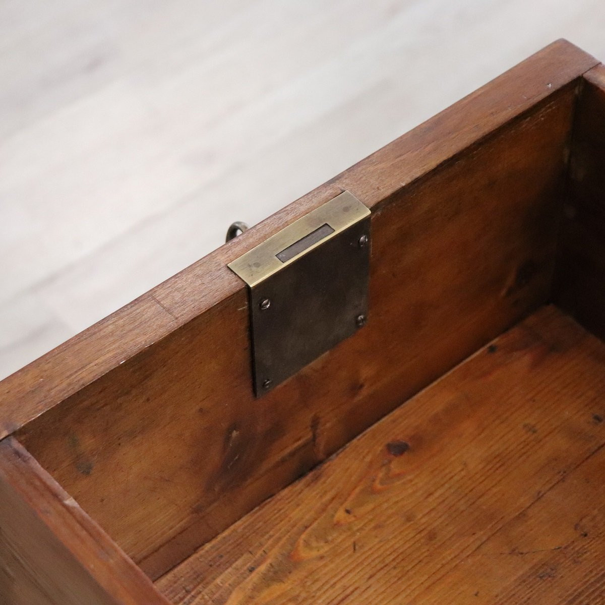 Bureau ancien en noyer, Italie, milieu du XIXe siècle, restauré-photo-4