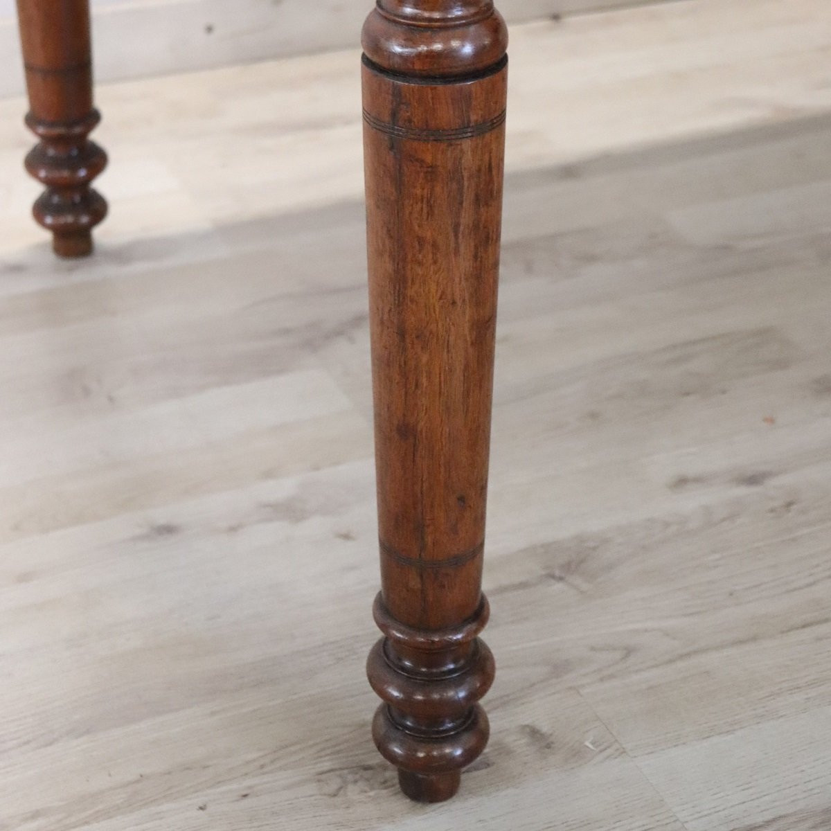 Bureau ancien en noyer, Italie, milieu du XIXe siècle, restauré-photo-7