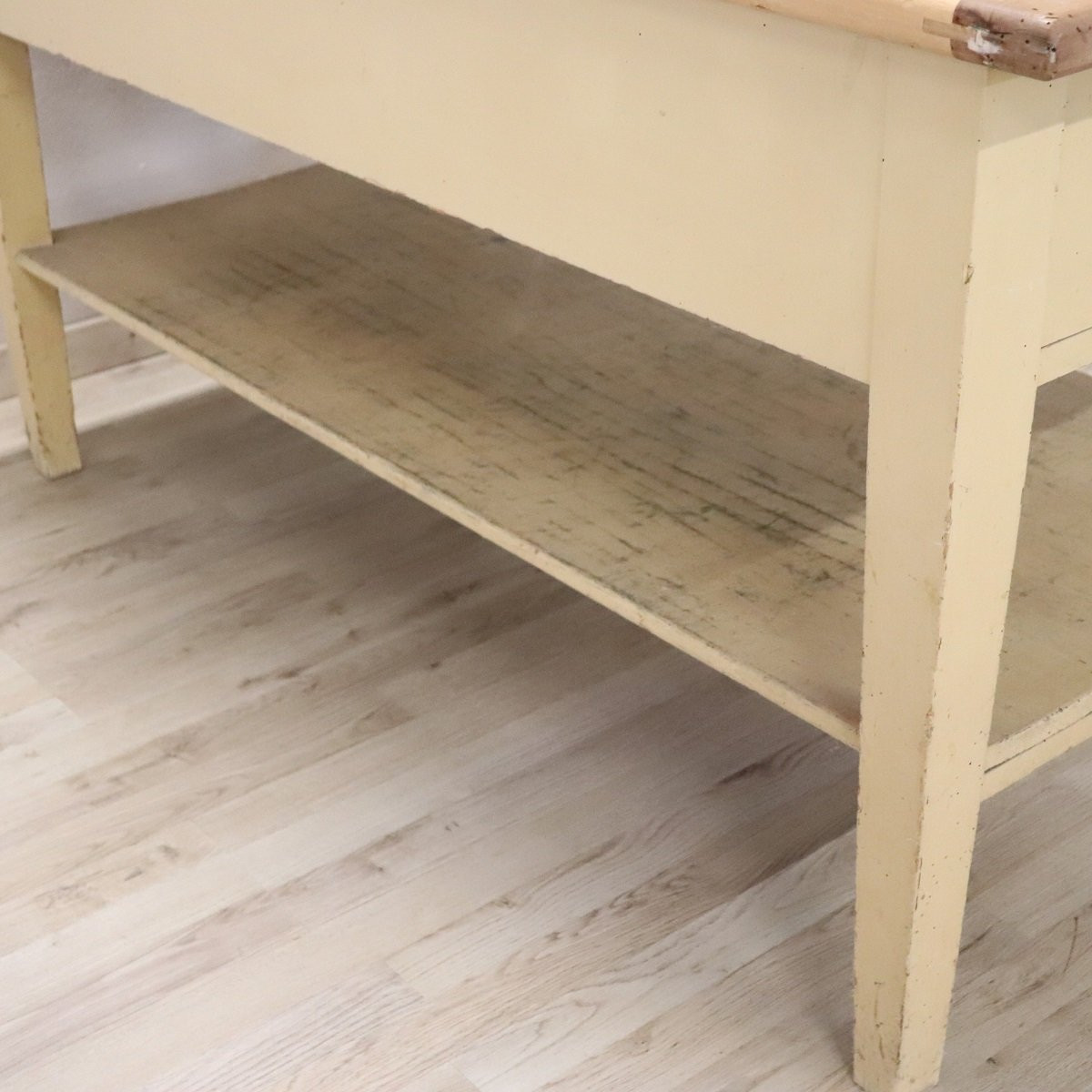 Worktable In Cream Lacquered Poplar Wood, Italy Late 19th Century-photo-3