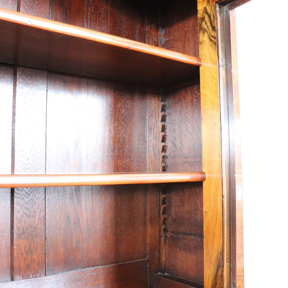 Antique Cupboard In Walnut Briar, Italy Mid 19th Century-photo-5