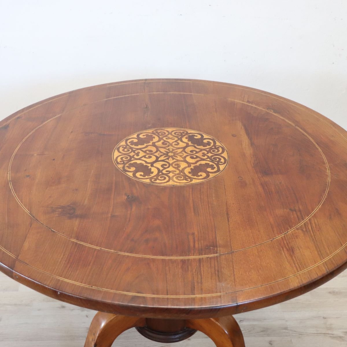 Table ancienne en noyer incrusté, Italie, milieu du XIXe siècle-photo-2