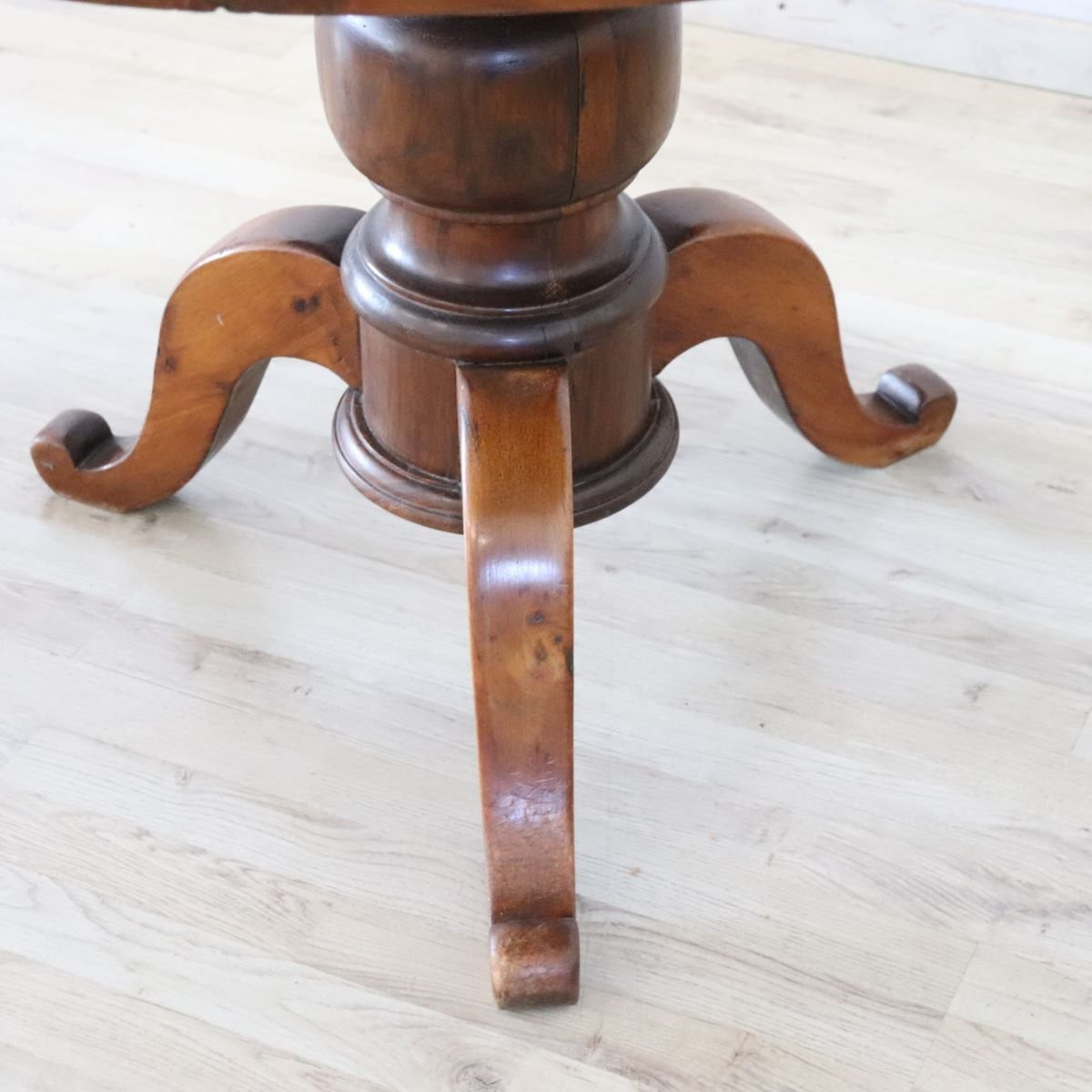 Table ancienne en noyer incrusté, Italie, milieu du XIXe siècle-photo-4
