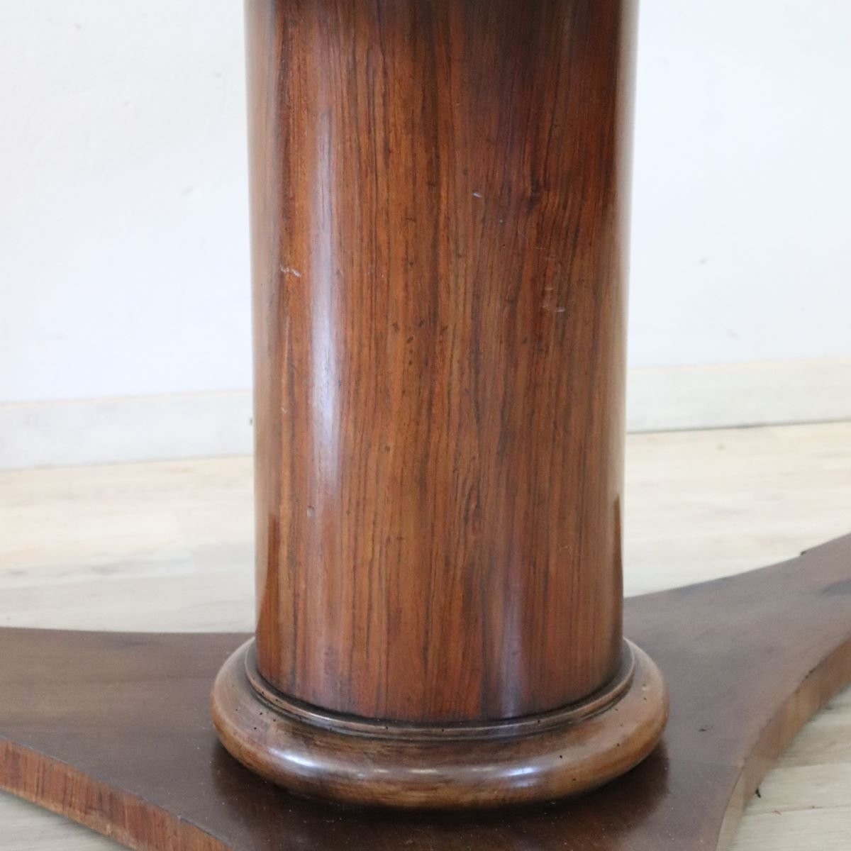 Antique Round Table In Walnut, Italy Early 19th Century-photo-2
