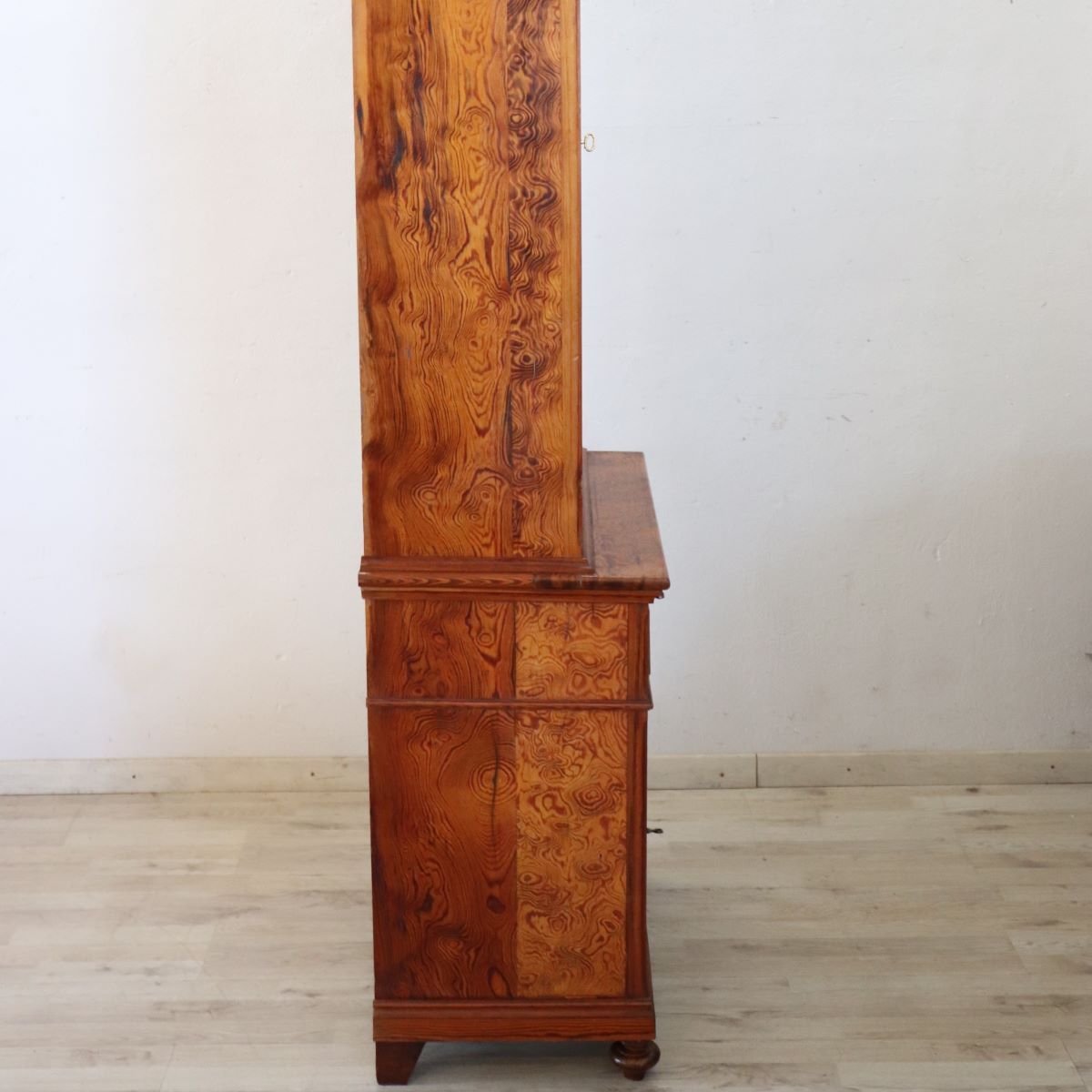 Antique Display Cabinet Made Of Larch Wood, Italy, Late 19th Century-photo-5