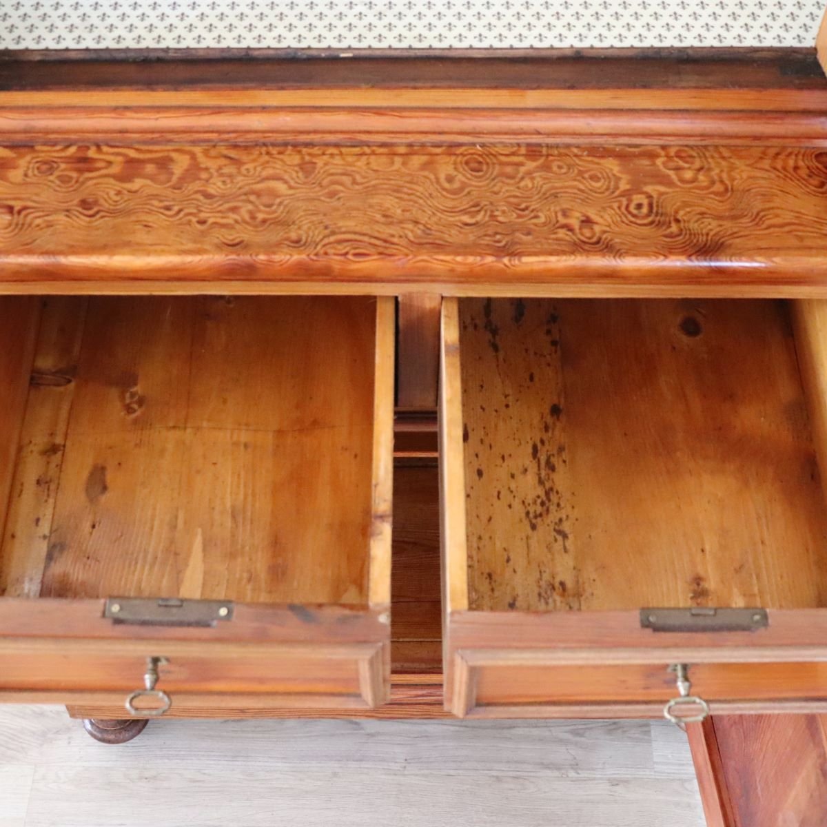 Antique Display Cabinet Made Of Larch Wood, Italy, Late 19th Century-photo-7