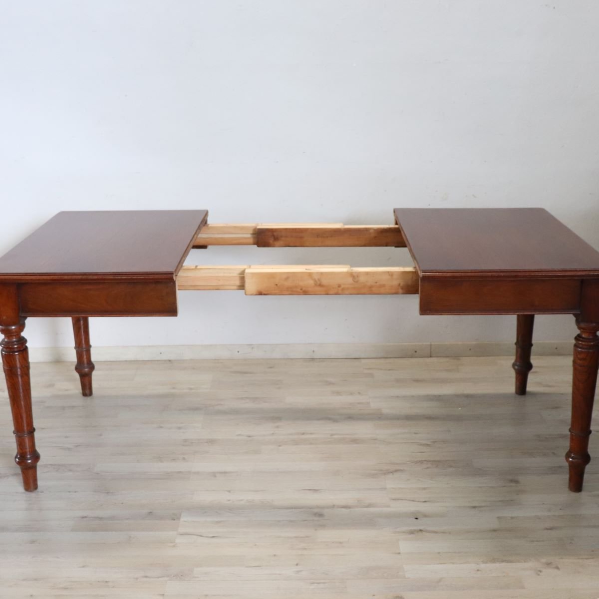 Table de salle à manger extensible en noyer et chêne, début du XXe siècle-photo-1