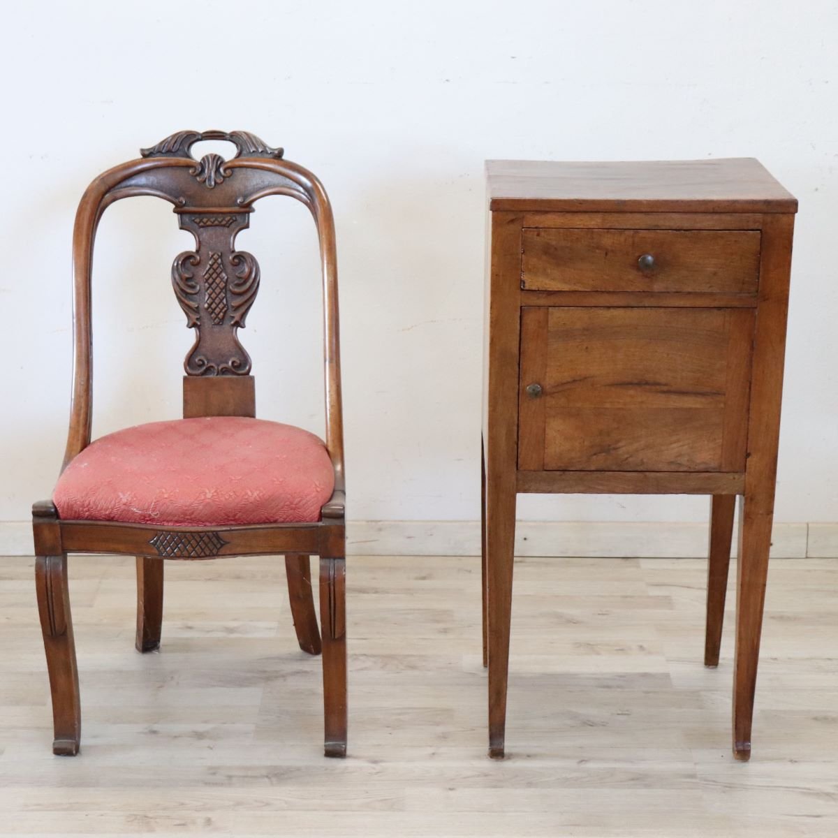 Antique Nightstand Made Of Solid Walnut, Italy, Late 18th Century-photo-4