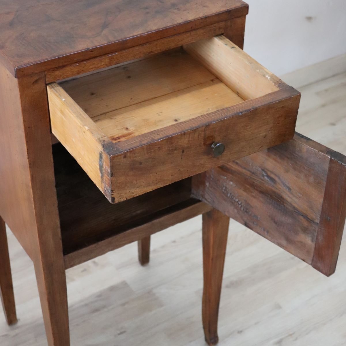 Antique Nightstand Made Of Solid Walnut, Italy, Late 18th Century-photo-7