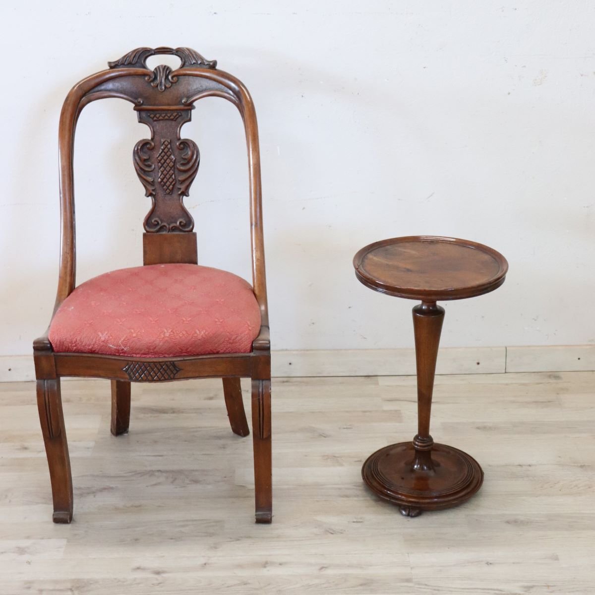 Walnut Side Table, Italy, Early 20th Century-photo-3