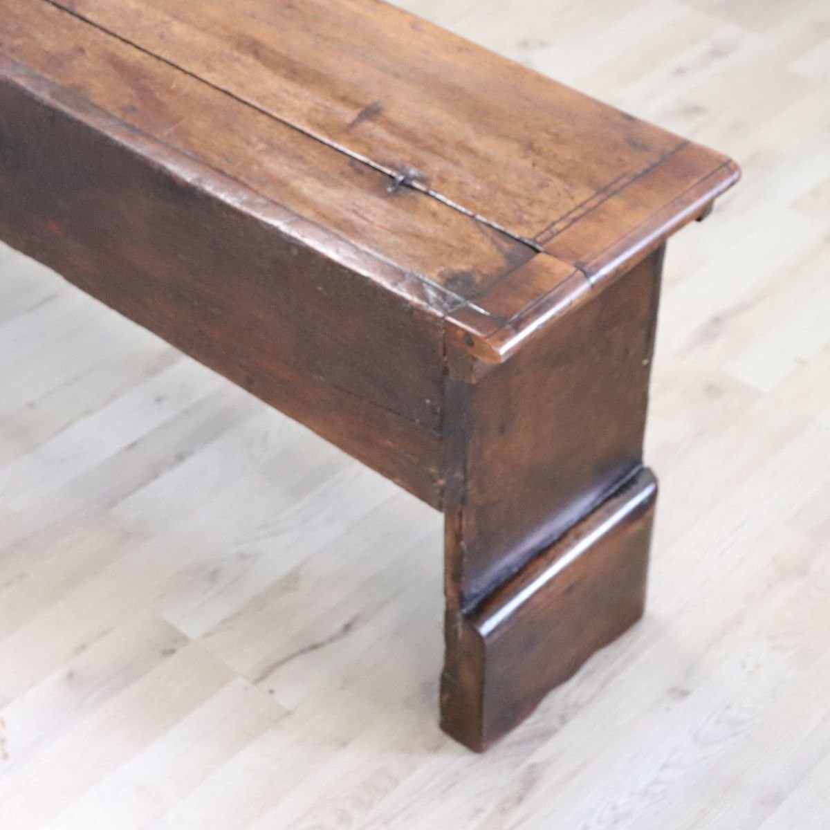 Antique Long Walnut Bench With Storage Compartment, Italy, Early 18th Century-photo-6