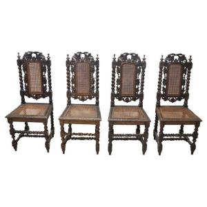 Late 19th Century Carved Walnut Chairs With Vienna Straw, Set Of 4