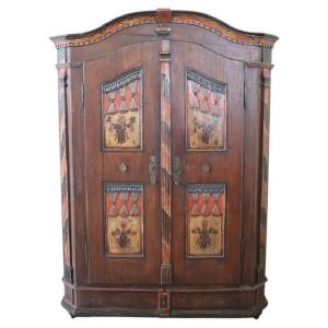 Armoire ancienne avec la date de 1828