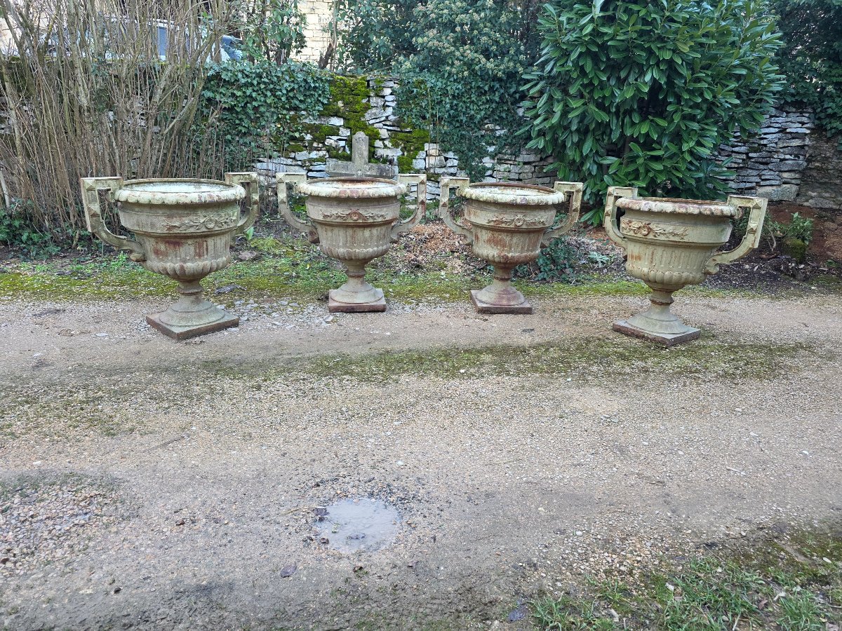 Set Of 4 Large Cast-iron Vases-photo-2