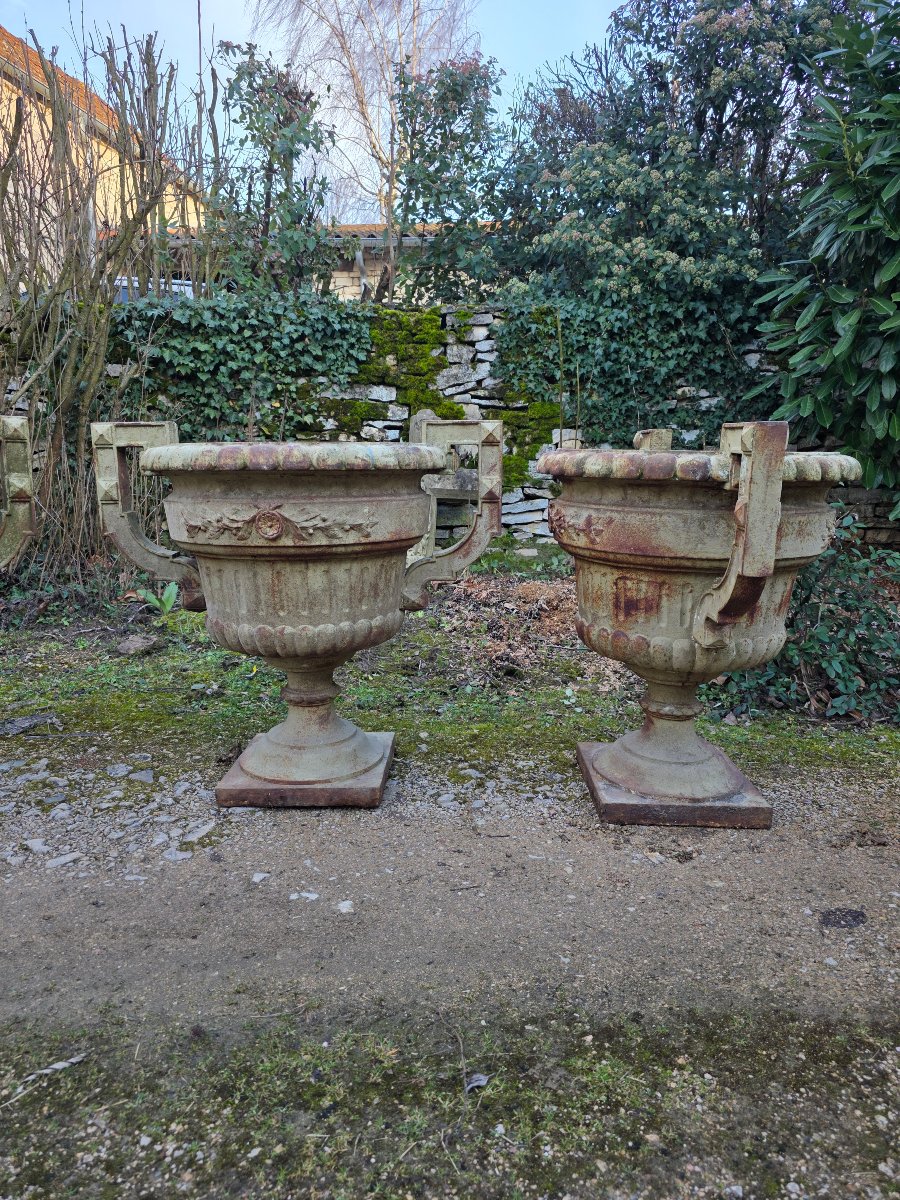 Set Of 4 Large Cast-iron Vases-photo-1