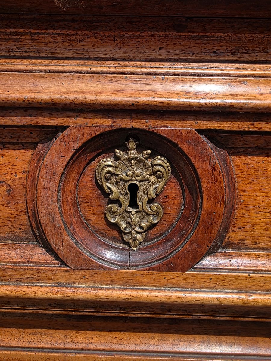 Commode bourguignonne en noyer-photo-3