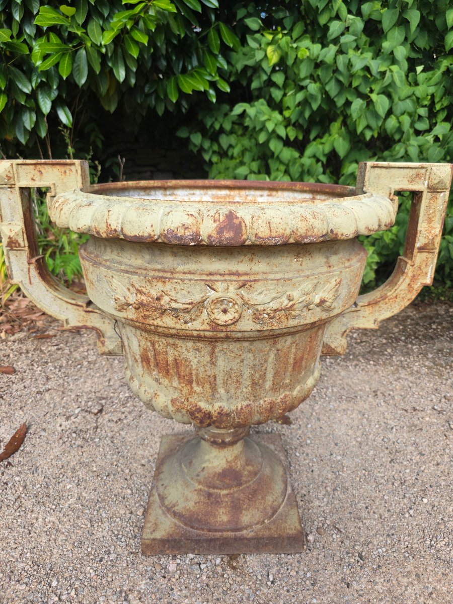 Paire de vases en fonte -photo-1