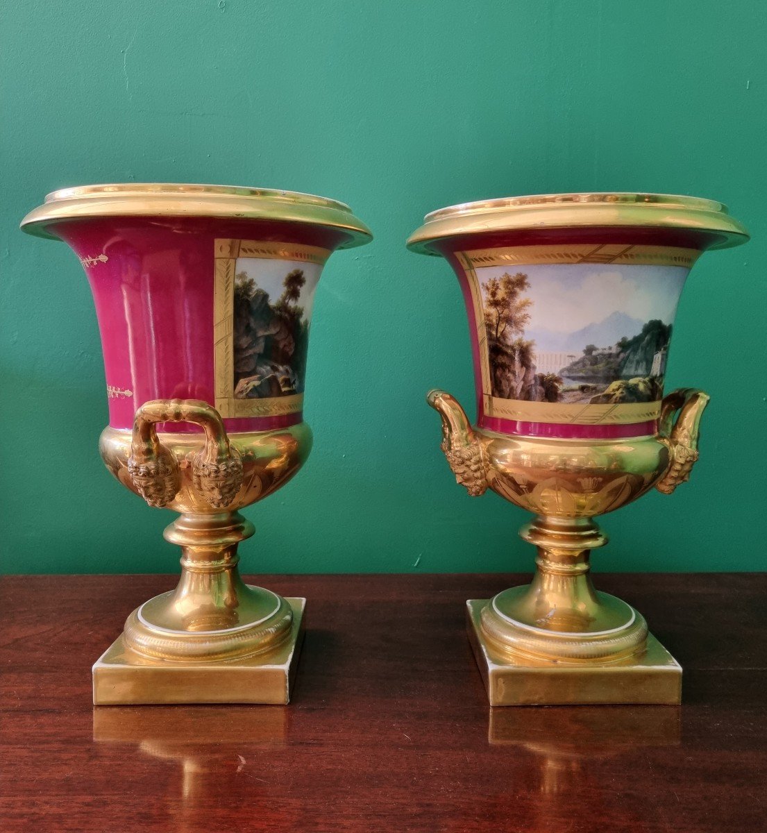 Epoque Empire, Paire De Grands Vases Medicis En Porcelaine. -photo-4