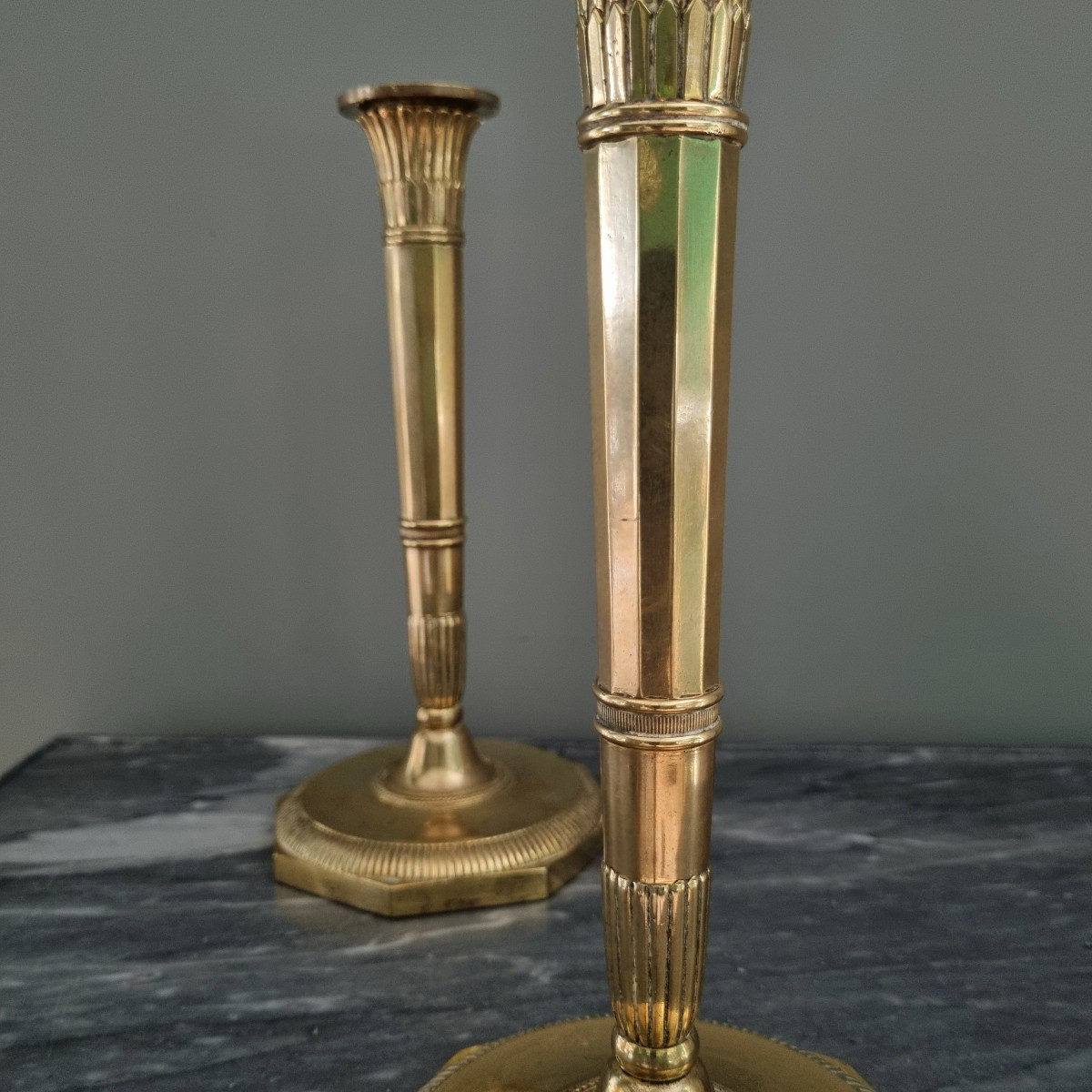Claude Galle/Fontainebleau, paire de flambeaux d'époque Empire. -photo-4