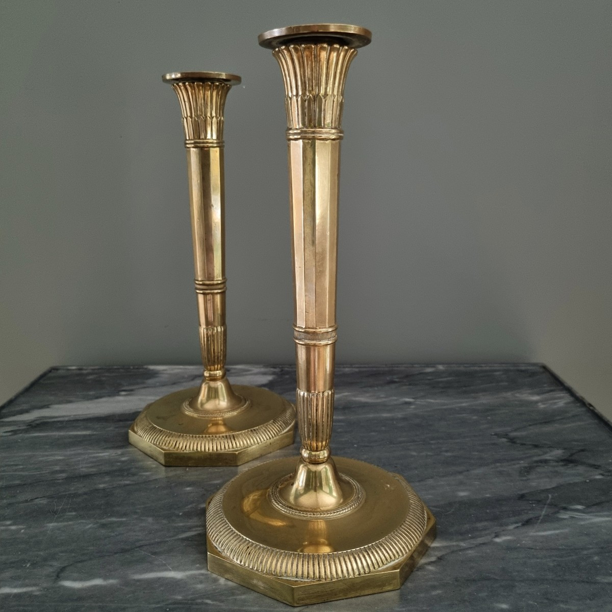 Claude Galle/Fontainebleau, paire de flambeaux d'époque Empire. 