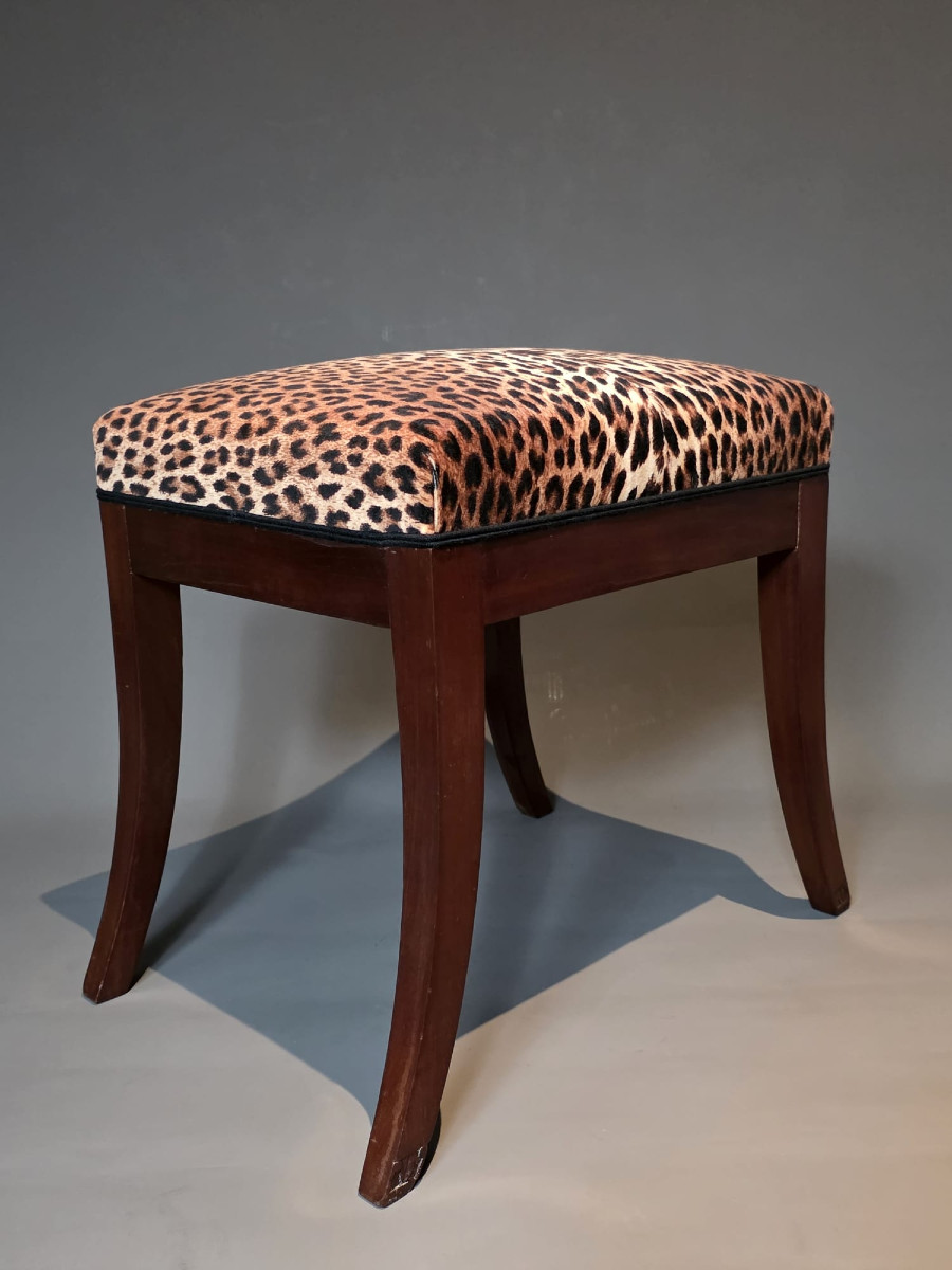 Jacob Frères Rue Meslée,  tabouret estampillé d’époque Consulat.-photo-2