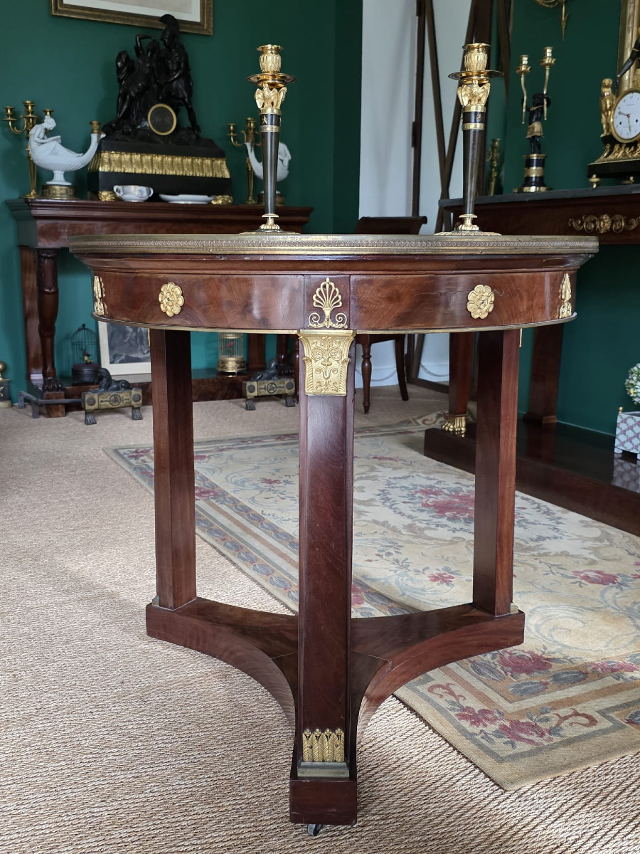 P.MARCION, Guéridon estampillé d'époque Empire-Consulat. -photo-3