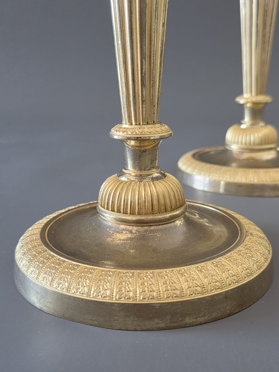 Pair Of Gilded Bronze Candlesticks From The Directoire-consulate Period. Late 18th Century. -photo-2