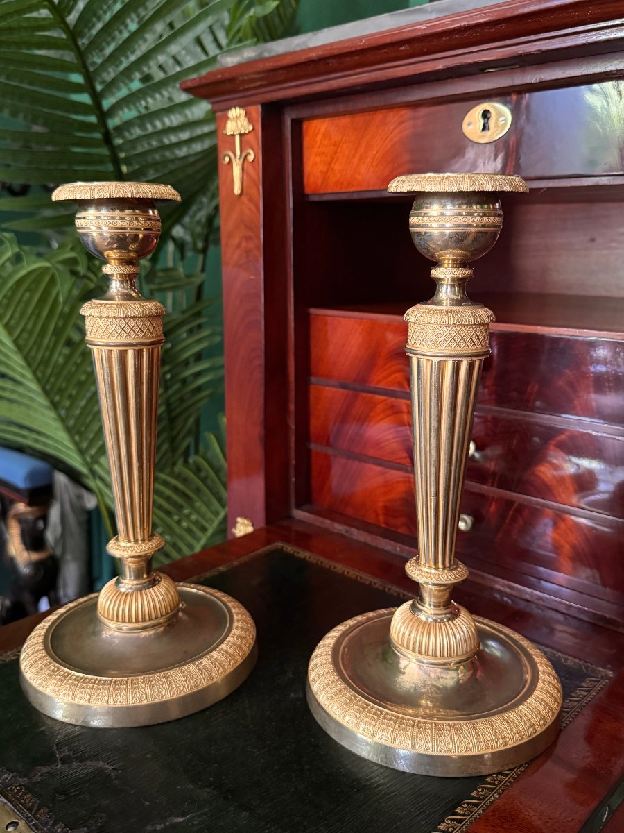 Pair Of Gilded Bronze Candlesticks From The Directoire-consulate Period. Late 18th Century. -photo-5