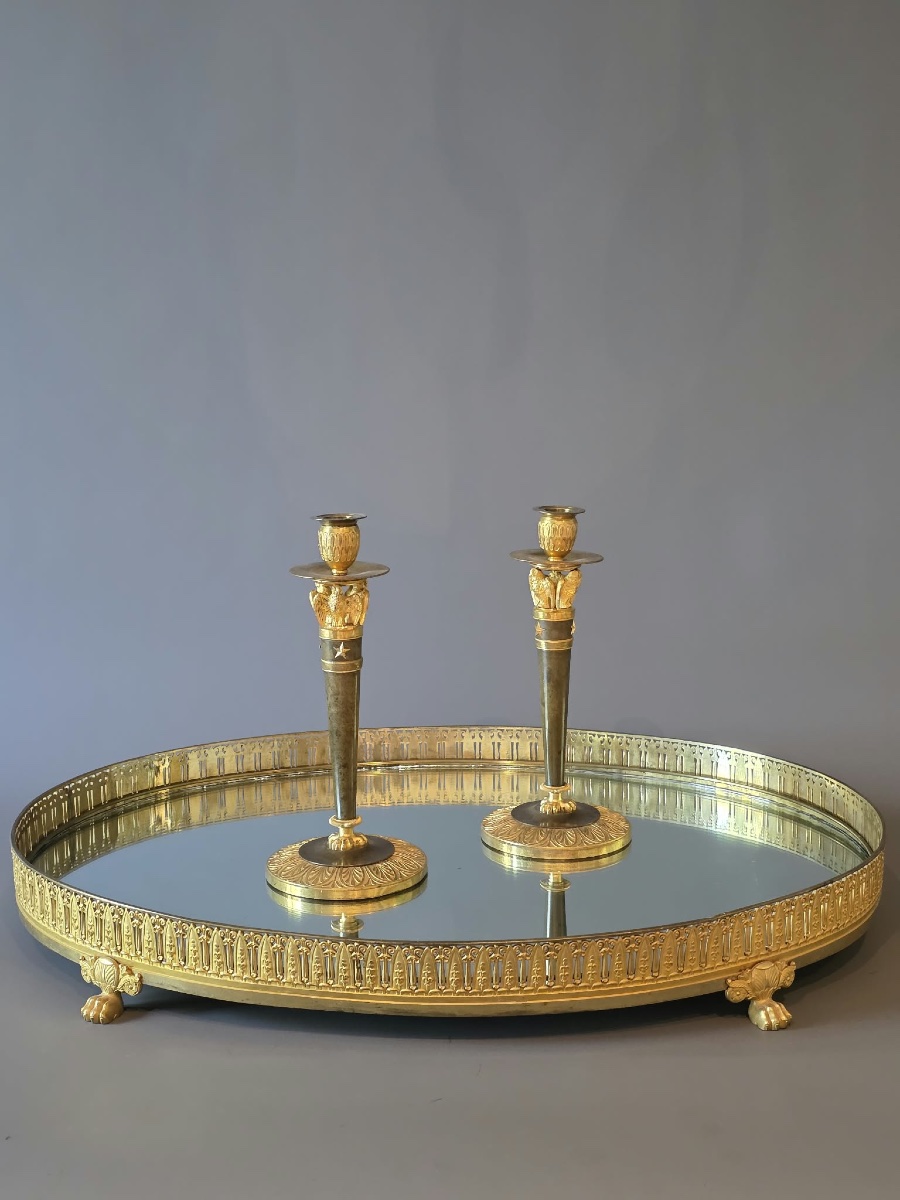 Grand centre de table en bronze d’époque Empire, attribué à Thomire. 71 cm.-photo-7