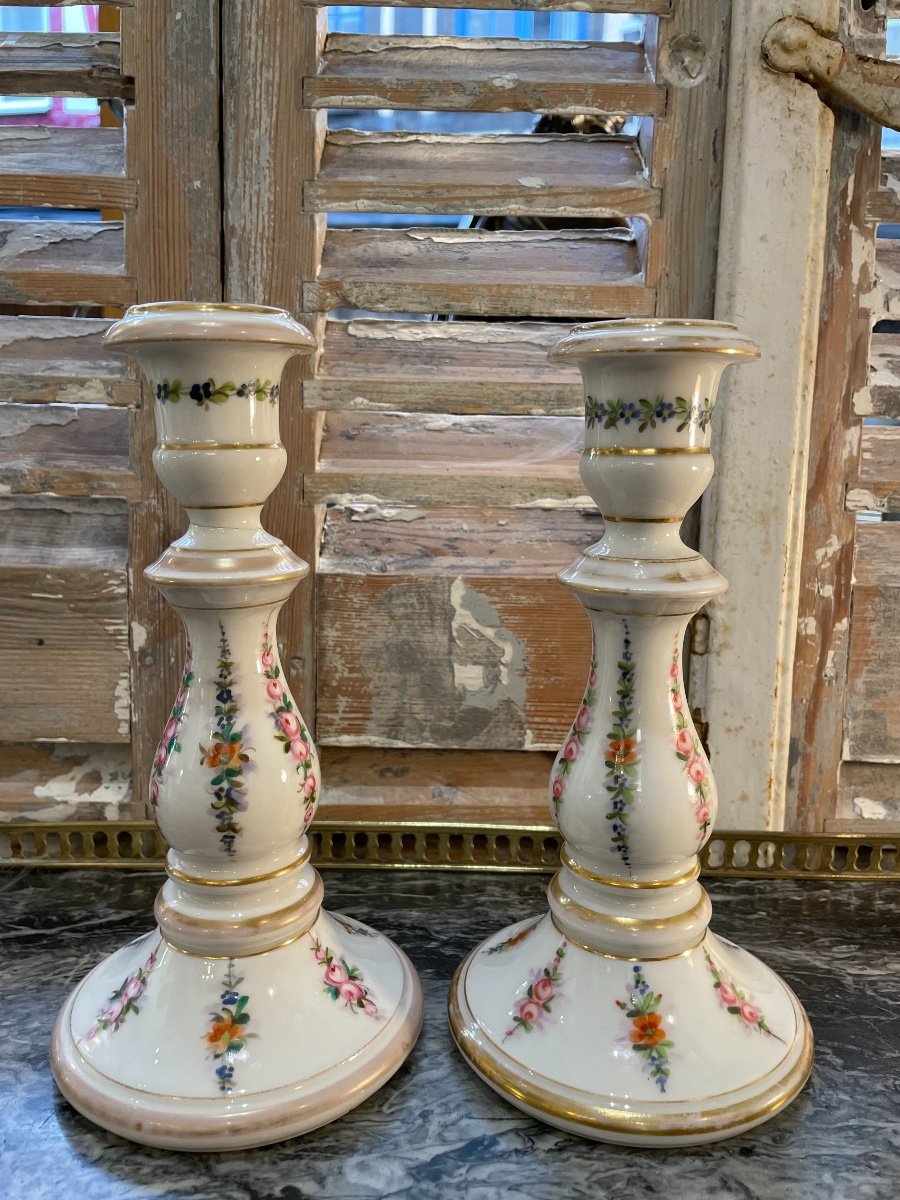 Old Pair Of Paris Porcelain Candlesticks With Old Floral Decor Mid XIX Eme-photo-2