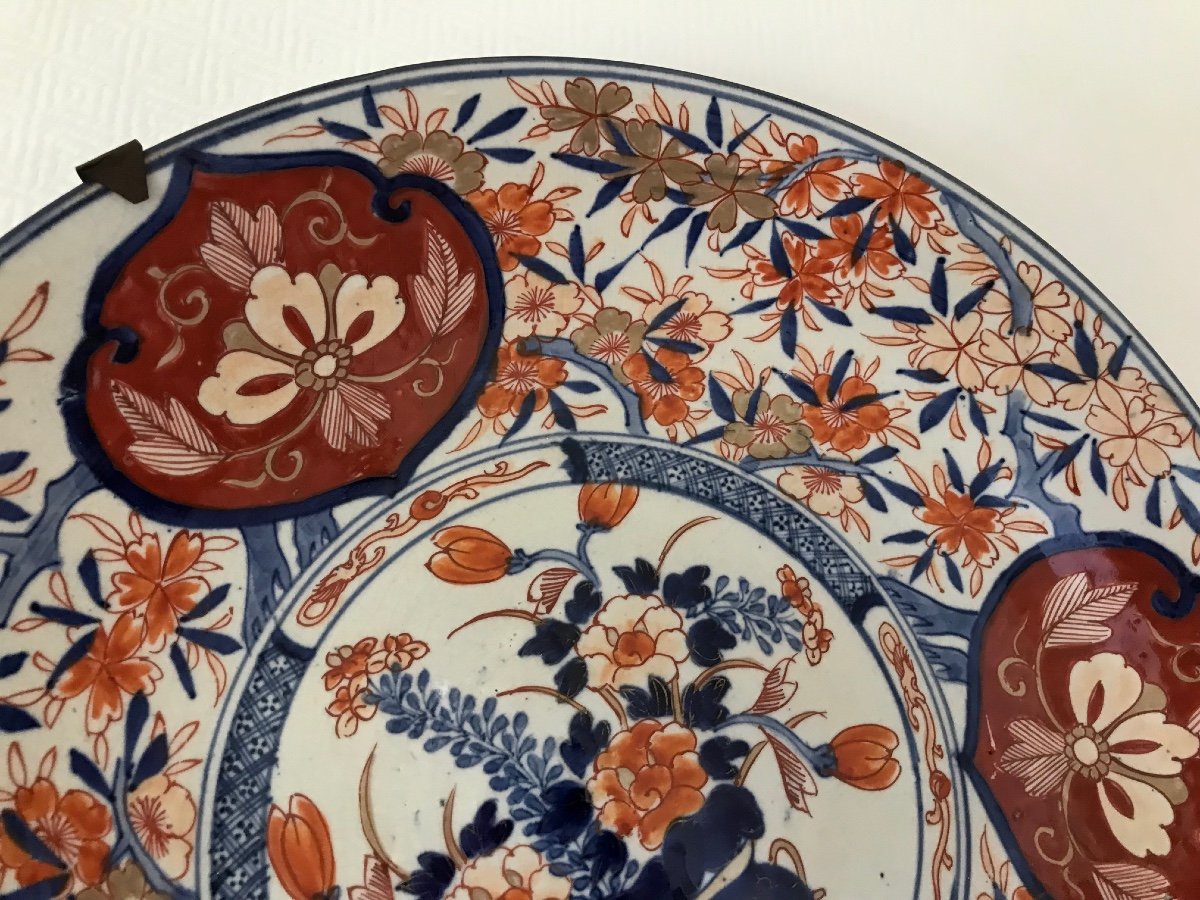 Très Grand Plat En Porcelaine d' Imari Début Du XIX ème Siècle 41 Cm Intérieur Bombé-photo-4