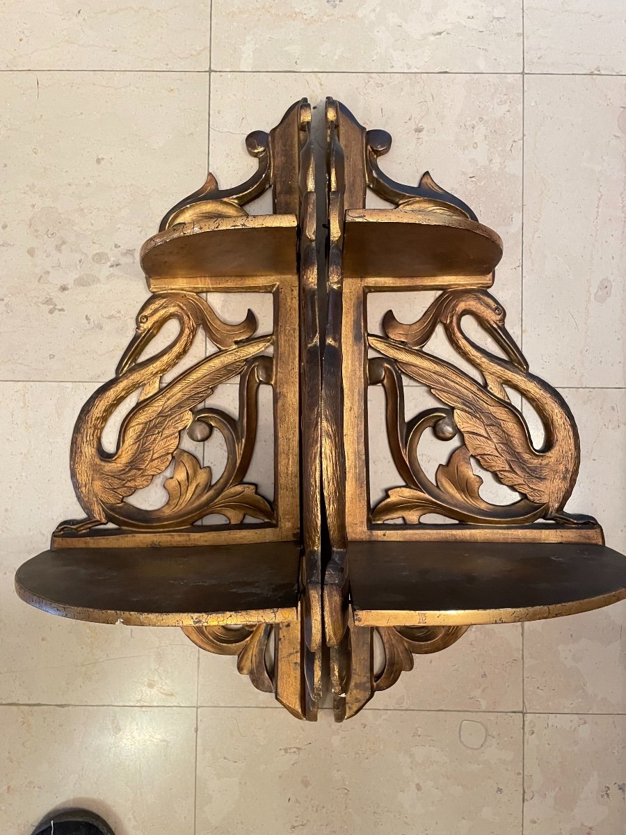 Old Pair Of Corner Shelves In Golden Wood Empire Decor With Swans Early XIXth Century-photo-4