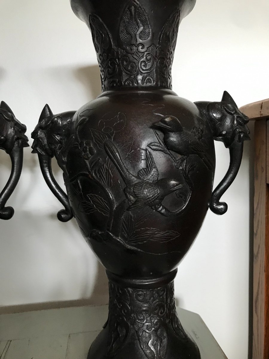 Ancienne Grande Paire De Vases En Bronze Origine Chine Fin Du XIX ème Siècle à Décor d'Oiseaux-photo-3