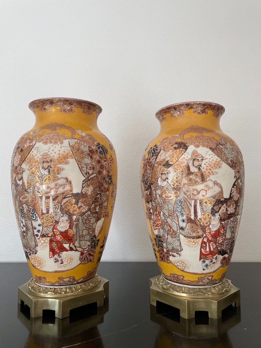 Grande Paire De Vases Monture Bronze Doré Porcelaine Satsuma Japon Circa ère Meiji Ancien Vase 