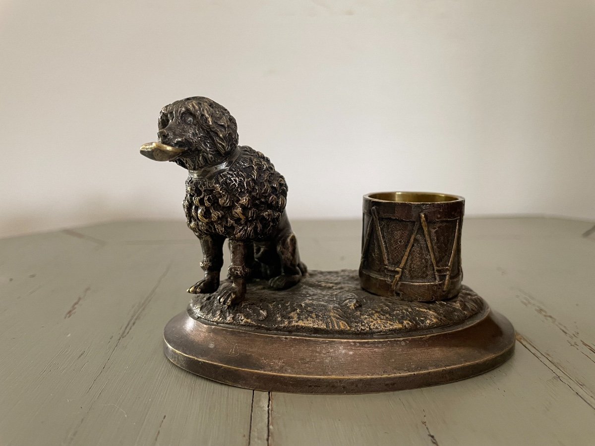 Ancien Bronze Animalier Pyrogène  Encrier En Bronze Argenté : Le Caniche Et Le Tambour XIX ème-photo-2