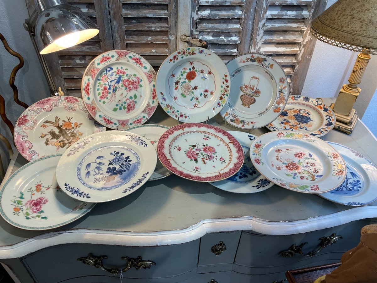 Ancienne Assiette En Porcelaine De Chine Compagnie Des Indes XVIII ème  Siècle Imari -photo-3