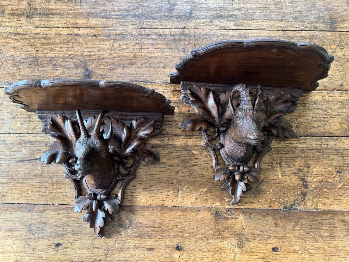 Pair Of Wall Shelf Consoles In Carved Wood Said Black Forest XIXth Hunting Brienz -photo-2