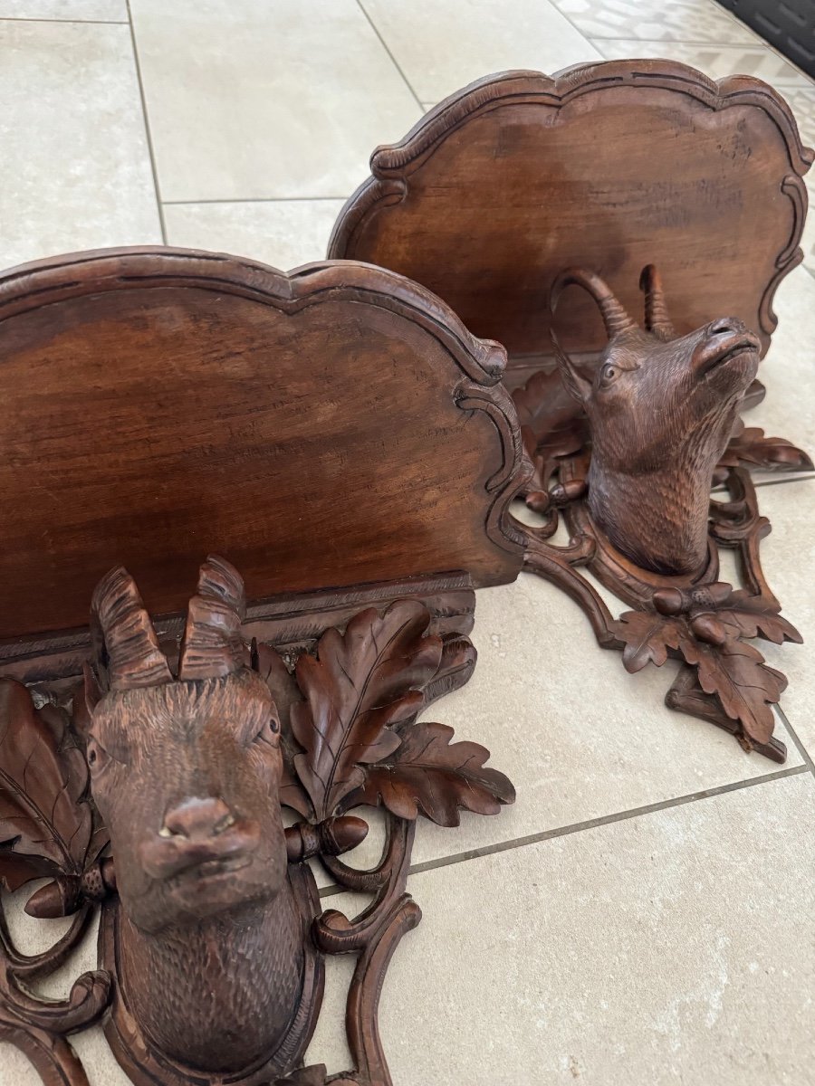 Pair Of Wall Shelf Consoles In Carved Wood Said Black Forest XIXth Hunting Brienz -photo-4