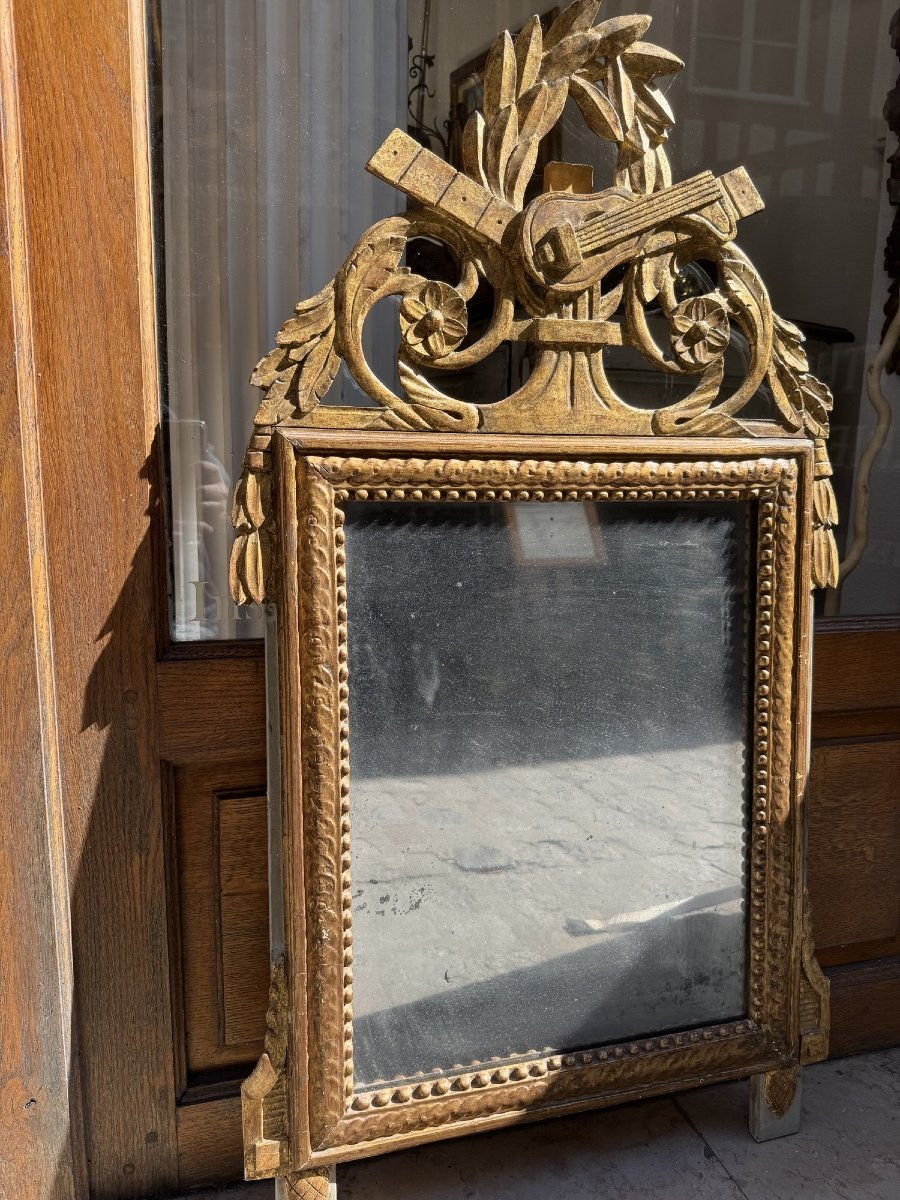 Ancien  Grand Miroir Louis XVI En Bois Doré Epoque Fin XVIII Eme Attributs De Musique 101 Cm-photo-1