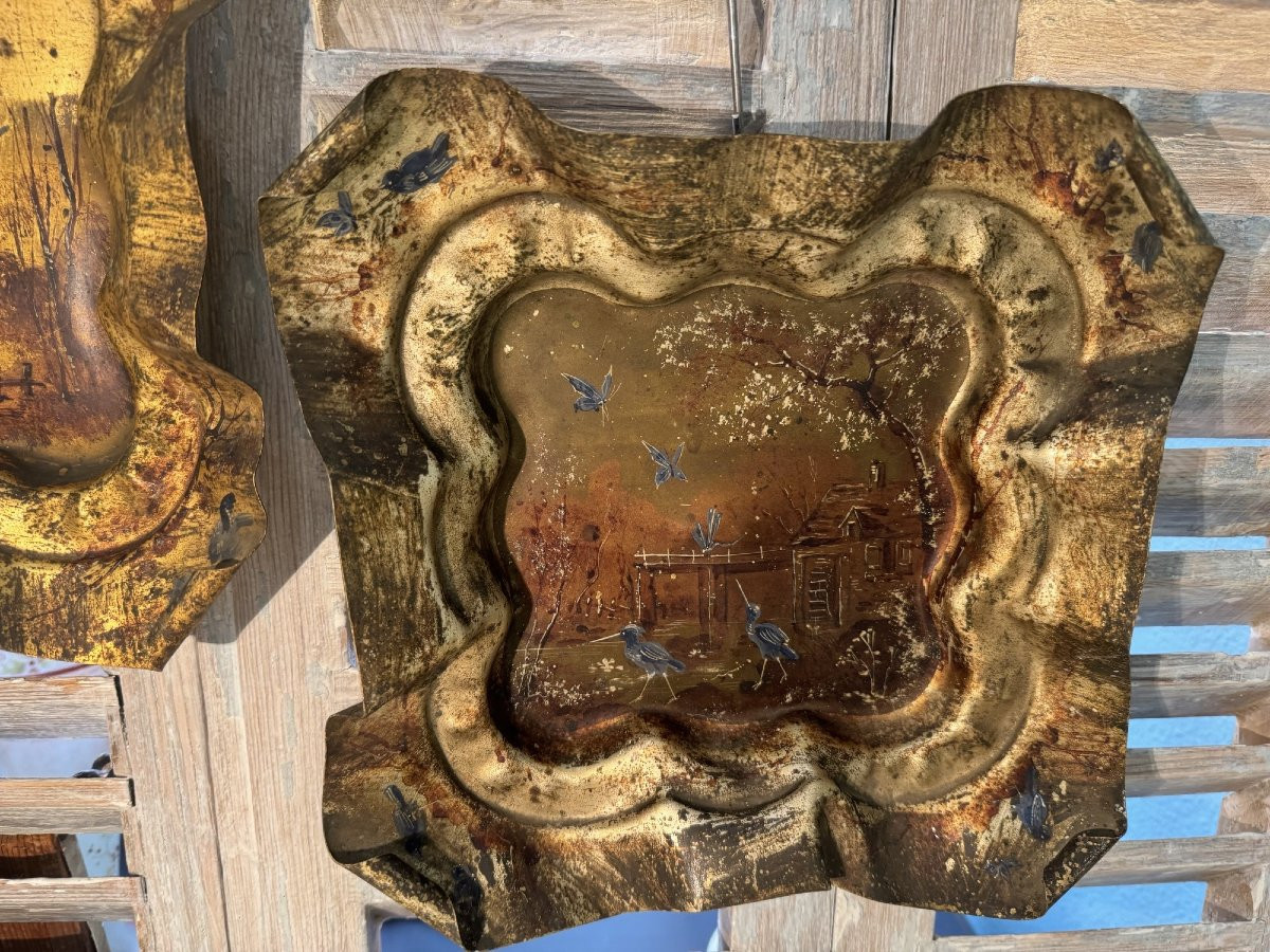 Antique Pair Of Decorative Trays In Hand-painted And Gilded Patinated Metal, 19th Century, Italy-photo-3