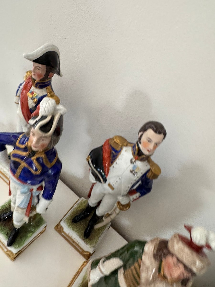 Important Lot Set Of 8 Porcelain Statues Known As Saxony 20th Century Napoleon Empire Marshals-photo-2