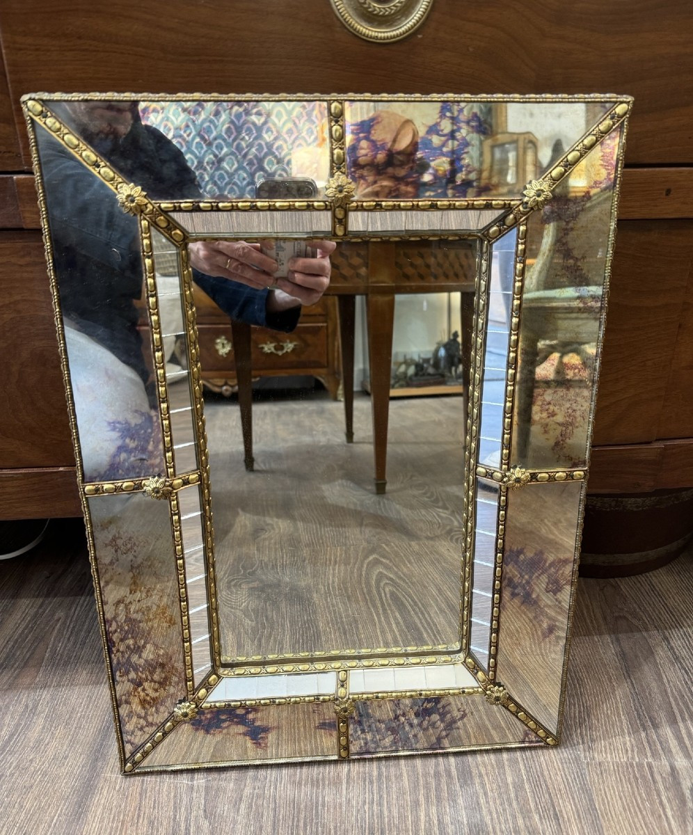 Ancien miroir vénitien vintage à pareclose vers 1970  hollywood regency