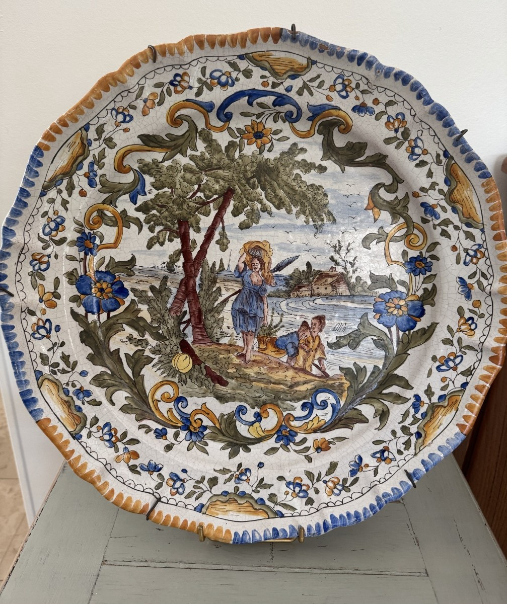 Ancien grand plat en Faience à décor central , epoque XIX eme siecle faïence  Nevers Moustier 2