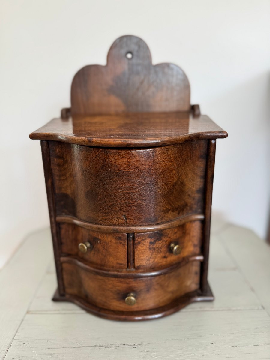 Ancienne boite sel ou coffret provençal à effets personnels provencal ,XVIII eme siecle  noyer-photo-3