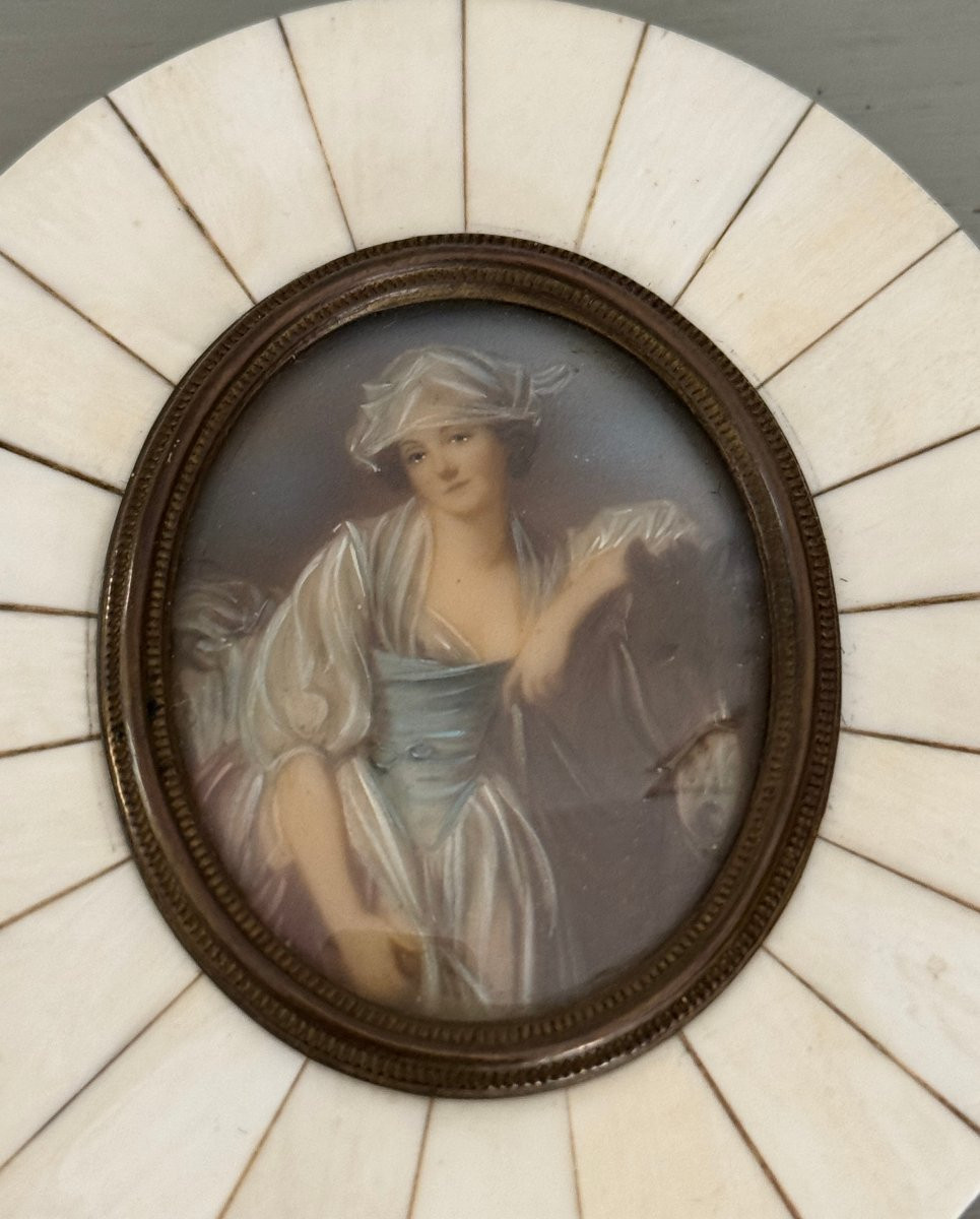 Old And Small Miniature On Ivory In A Plaquette Frame From The End Of The 19th Century, Old Painting-photo-2